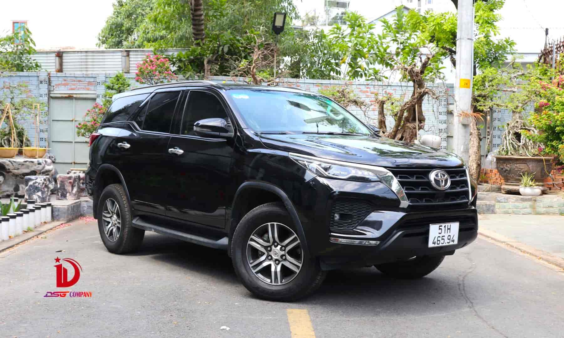 Fortuner - Cho thuê xe tự lái HCM