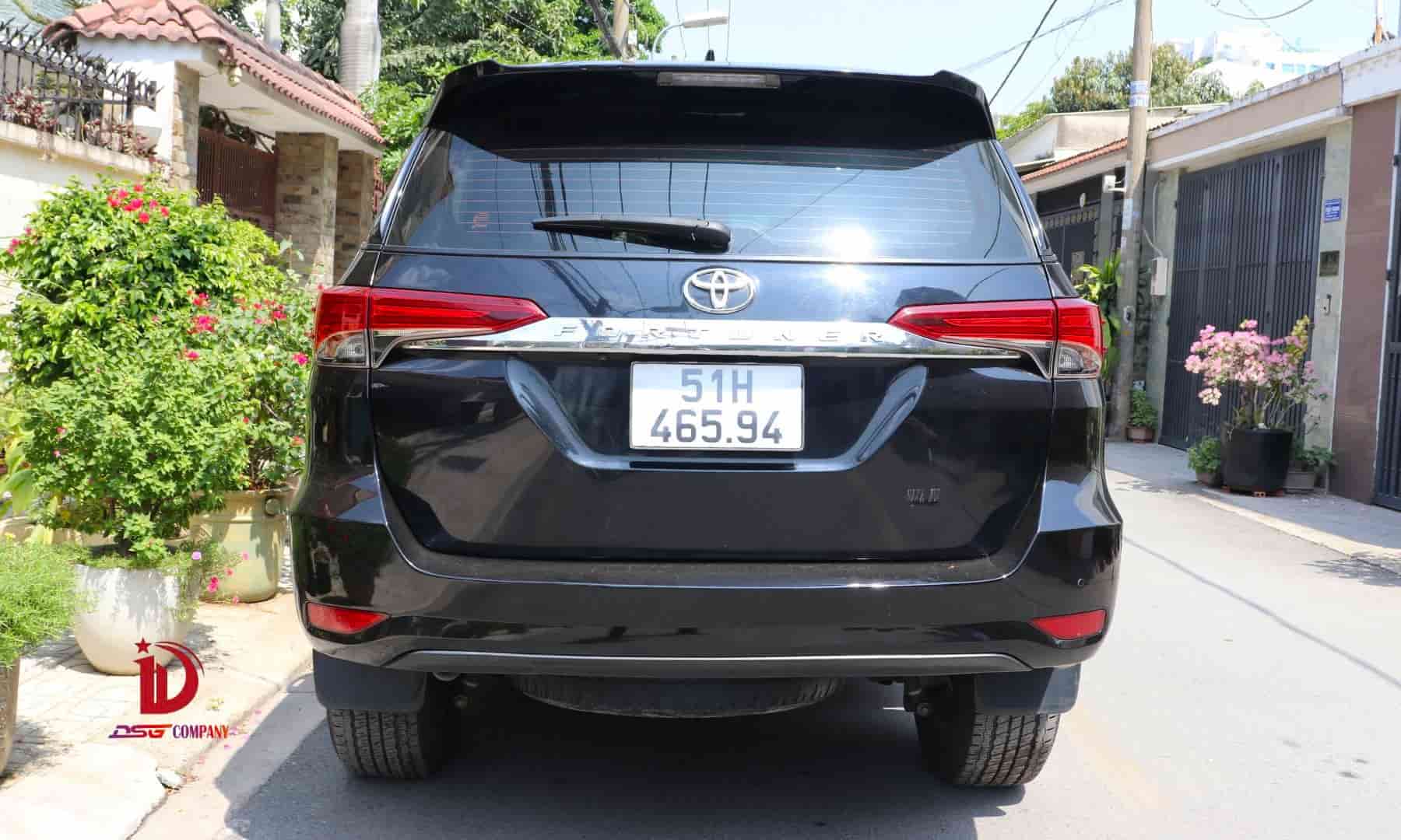 Fortuner - Cho thuê xe tự lái HCM