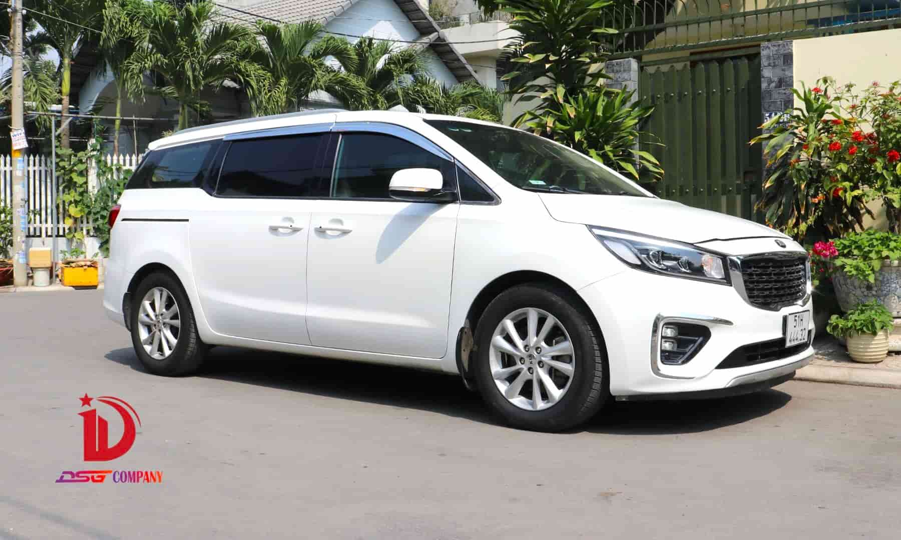 KIA Sedona - Thuê xe tự lái ĐSG Company