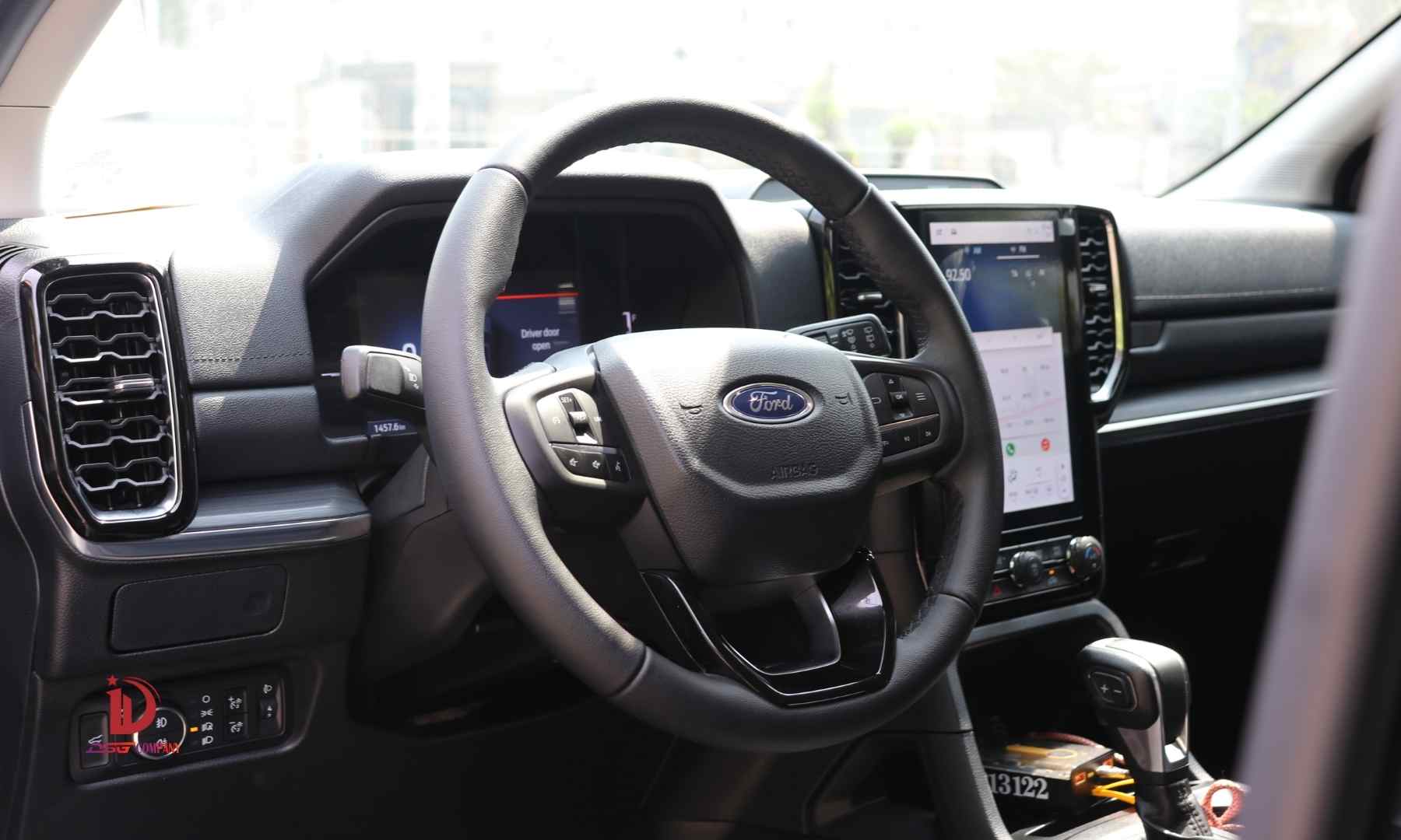Ford Everest đời mới