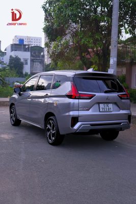 Xpander 753.81 Tổng thể thiết kế nhìn từ phía sau Xpander Premium 2023