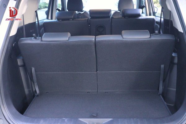 Cốp xe tiêu chuẩn nếu không gập hàng ghế thứ 3
